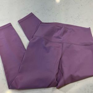 EUC Lululemon Wunder train 25”